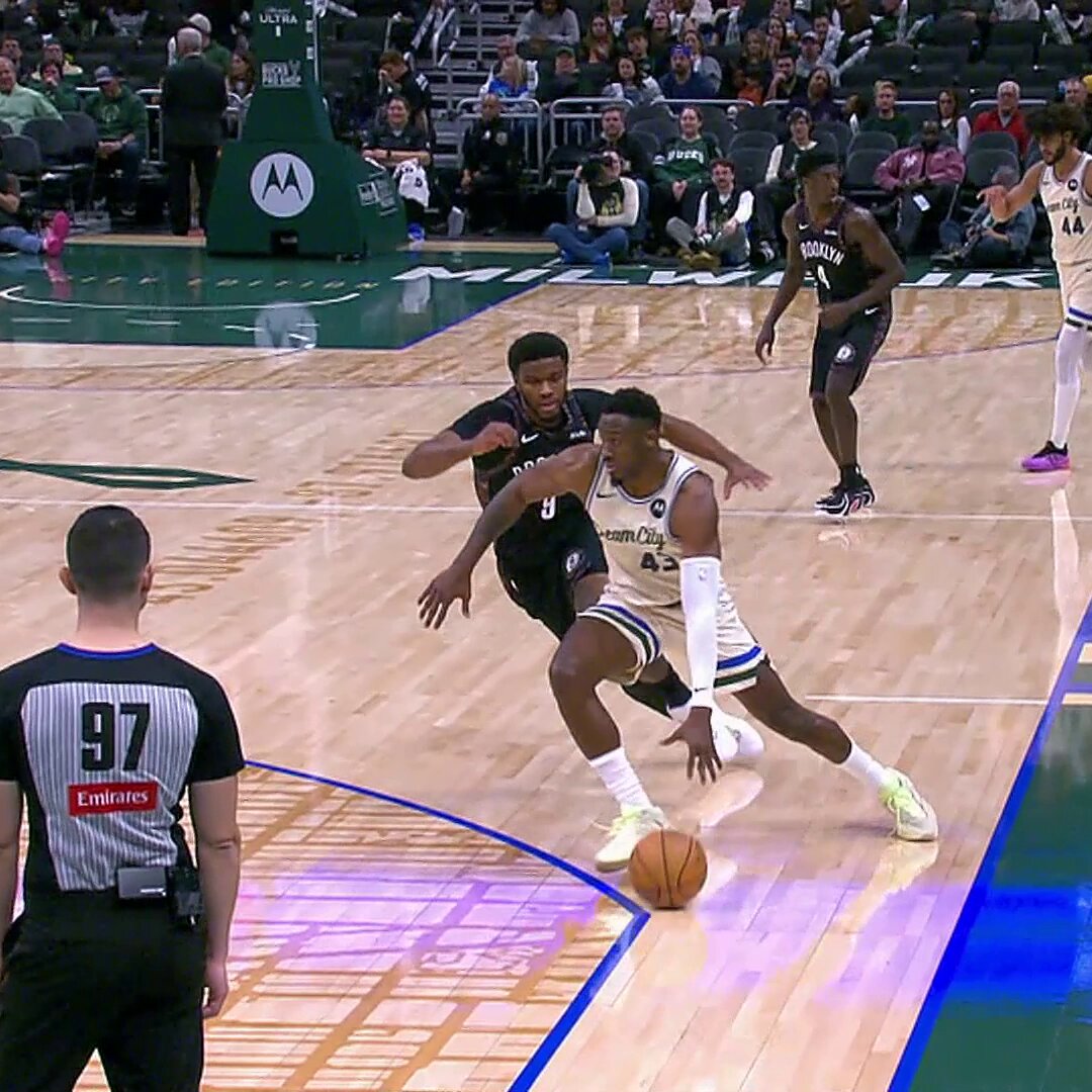 The Bucks bench was SHOOK ?