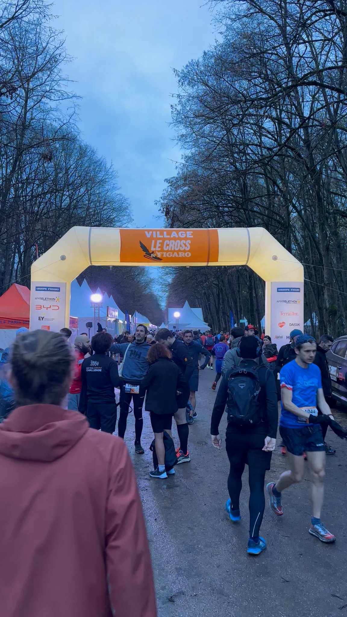 Départ à 9h pour le 20km et le 10km du @CrossduFigaro