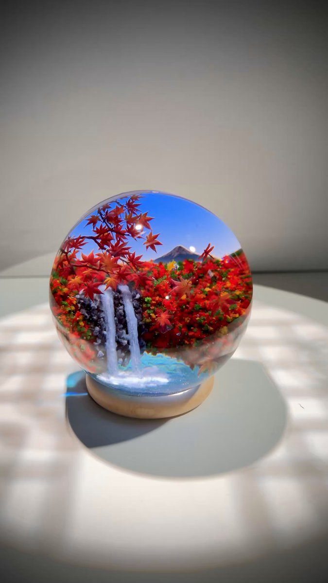 絶景レジン®｜15万人が癒されたレジンアート」 (@zekkei_rezinart