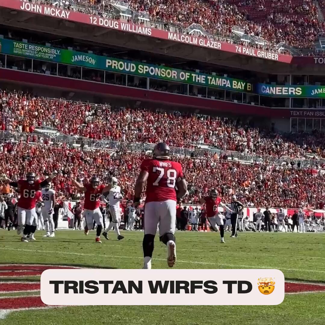 Tristan Wirfs, YES, Tristan Wirfs CATCHES TD pass 🙌

📺: #AZvsTB on FOX
🎉: #ForTheCelly @BudLight
🔁: Repost to #ProBowlVote 