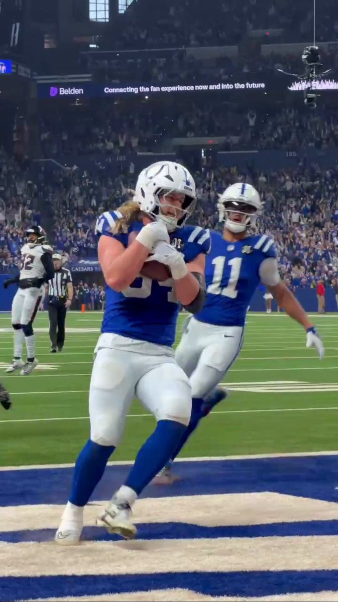 cheers 🤝 Tyler Warren.

#ForTheCelly | #ProBowlVote 