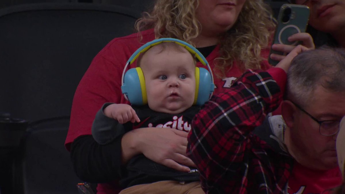 Your @Moda_Health assist of the game 🤝 