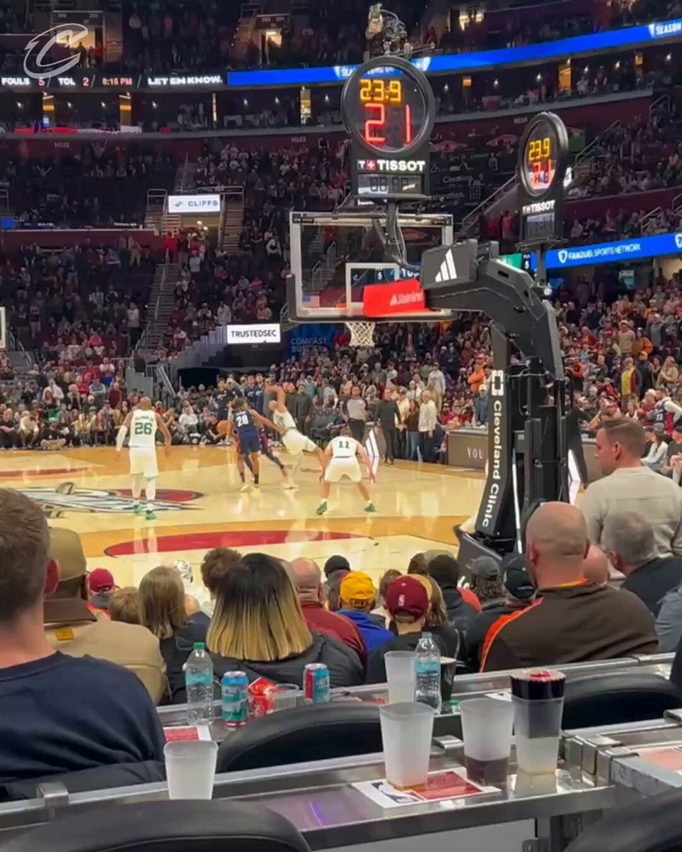 Mitchell Madness.

@spidadmitchell | #LetEmKnow  