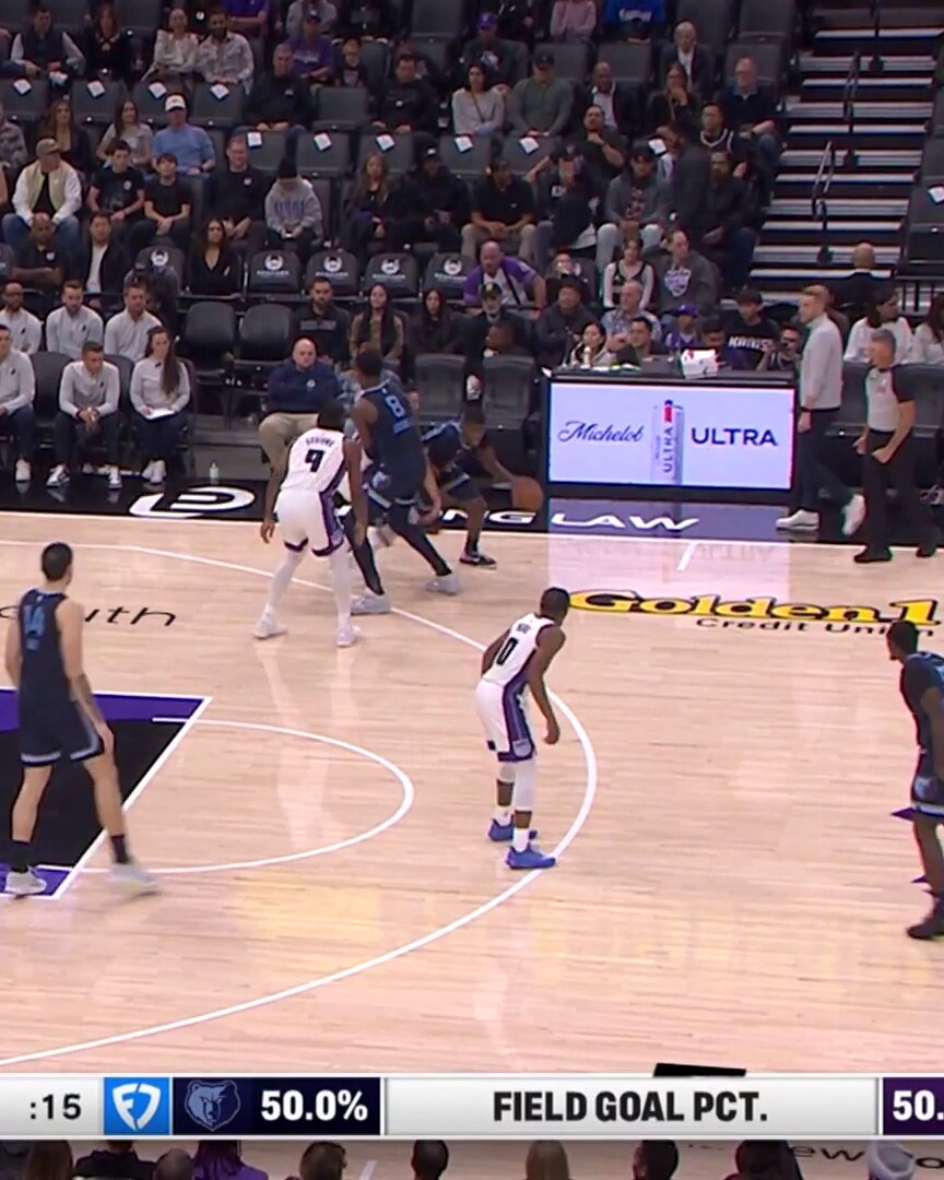 Hometown kid knocks down his 3rd triple 🔥 @jaylenwells 