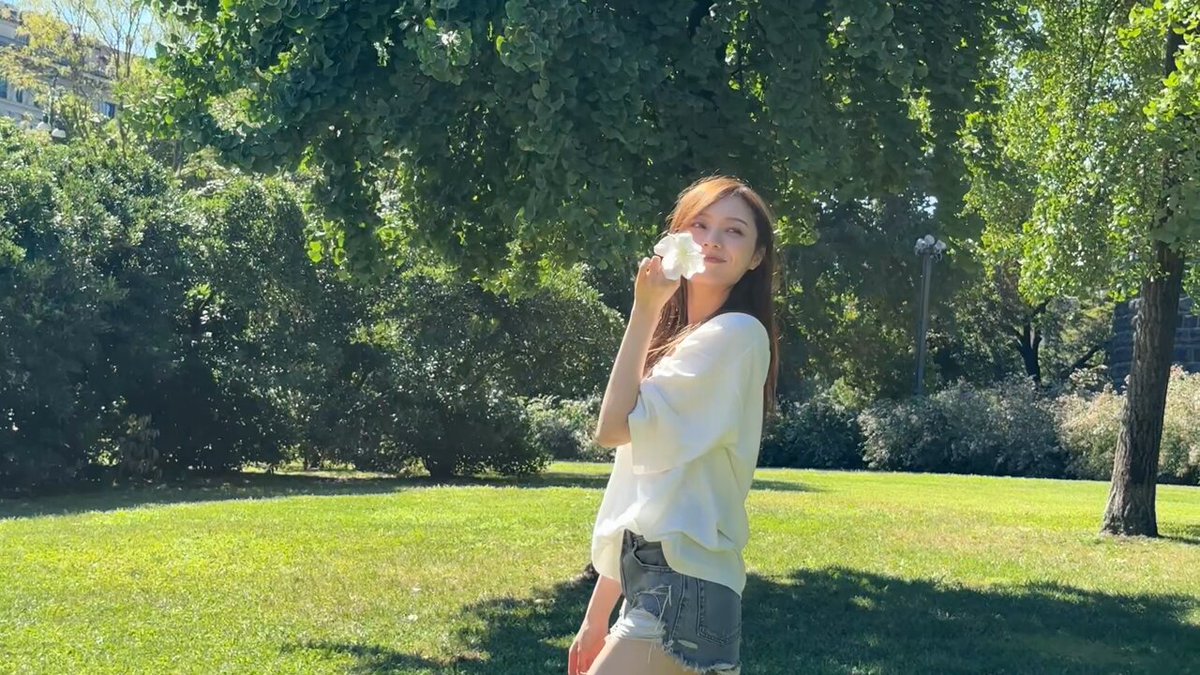 乃木坂46梅澤美波2nd写真集【公式】 (@umeminami_2nd) / Posts / X