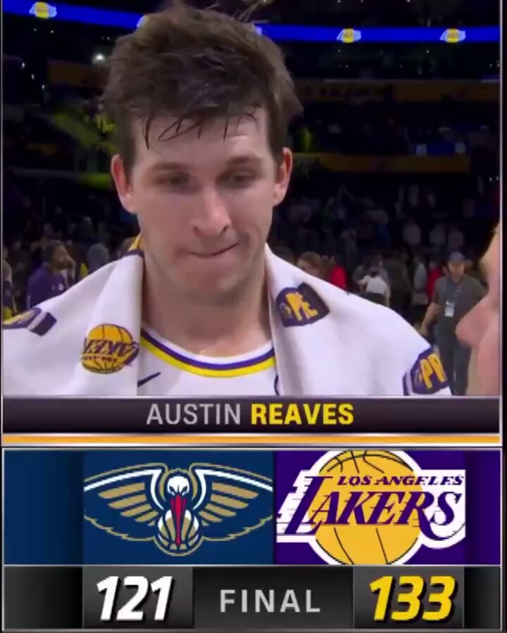 Austin Reaves was asked about a missed FT that let Luka finish with ONE more point than him 😂

"I gotta keep Luka's confidence high. Don't need to outscore him two nights in a row." 💀

(via @SpectrumSN) 