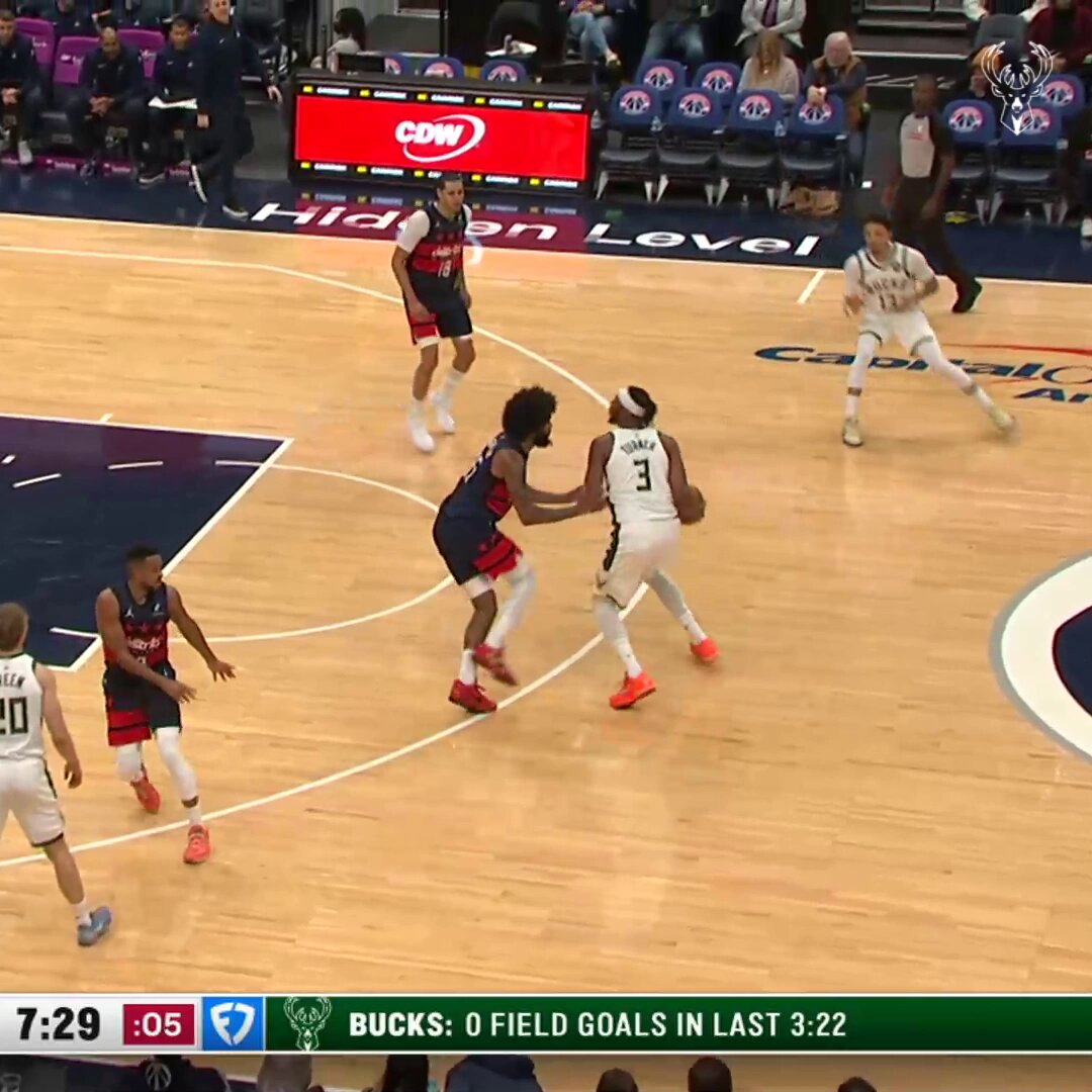 KPJ HEAT CHECK.

23 points and 4/4 from deep in 23 minutes. 