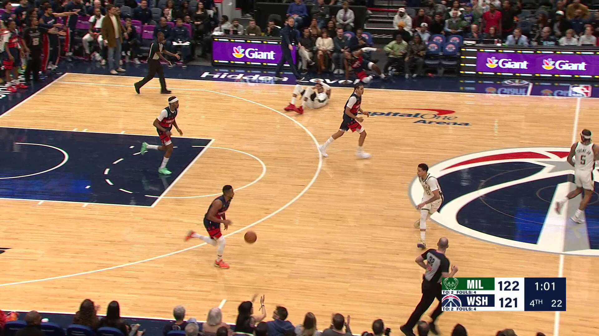 KRIS MIDDLETON GIVES THE WIZARDS THE LEAD!

UNDER A MINUTE TO GO...

WATCH ON NBA LEAGUE PASS: