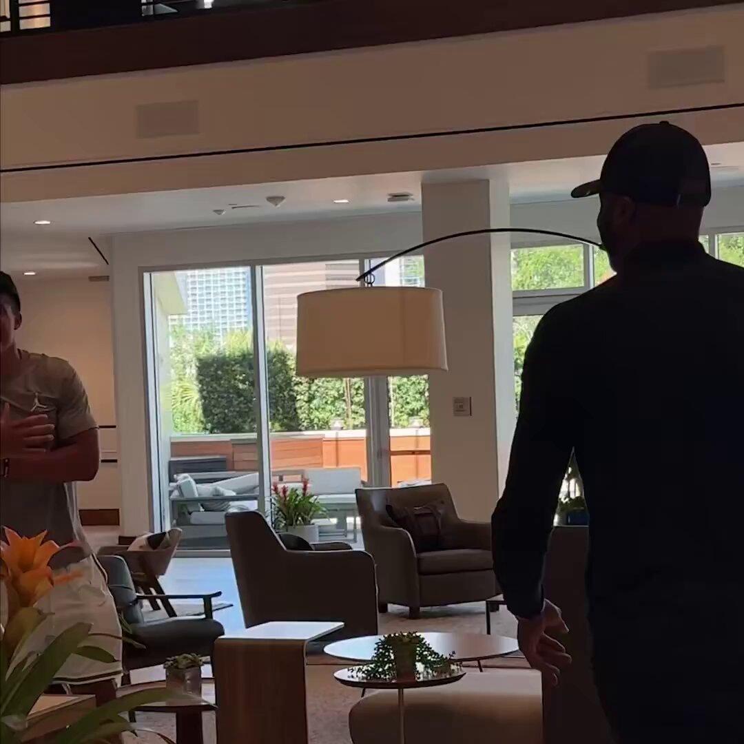 you guys wanna hear the song?? 