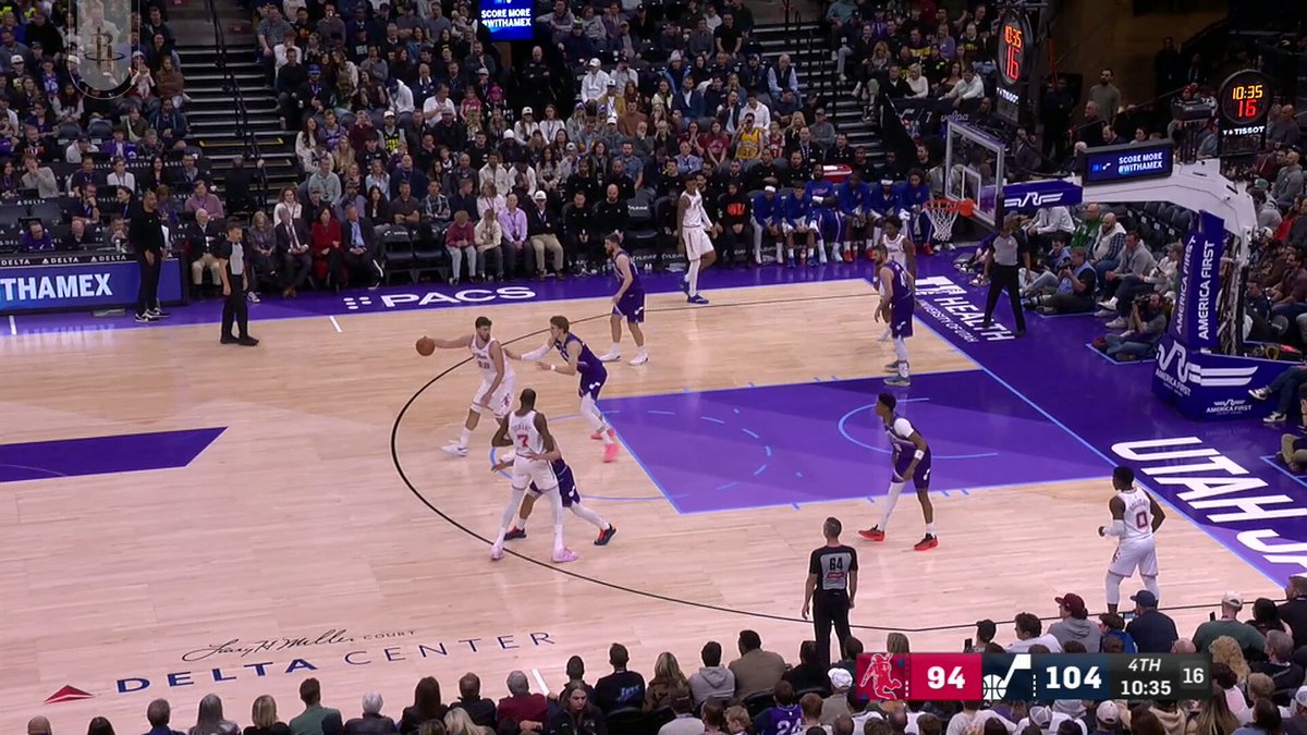 spin, contact, fade away? tough Alpi 💪 