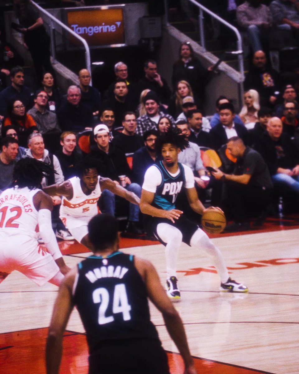 anotha day, anotha shaedunk 🥱 