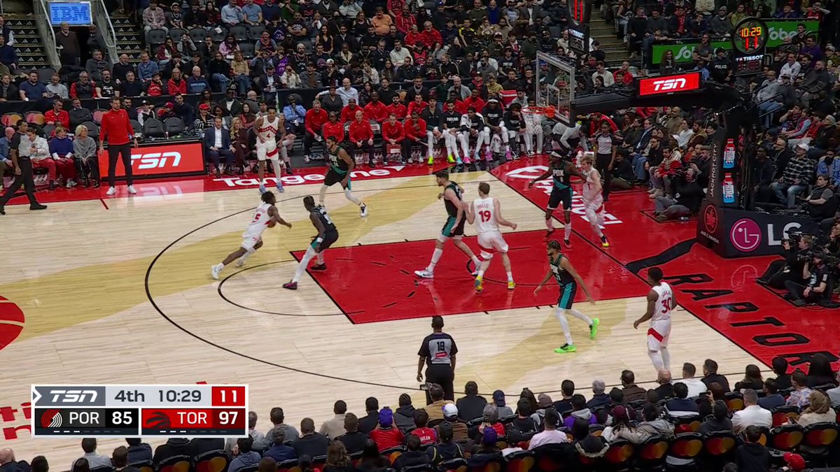 SCOTTIEEEEEEEEEEEE 😤 