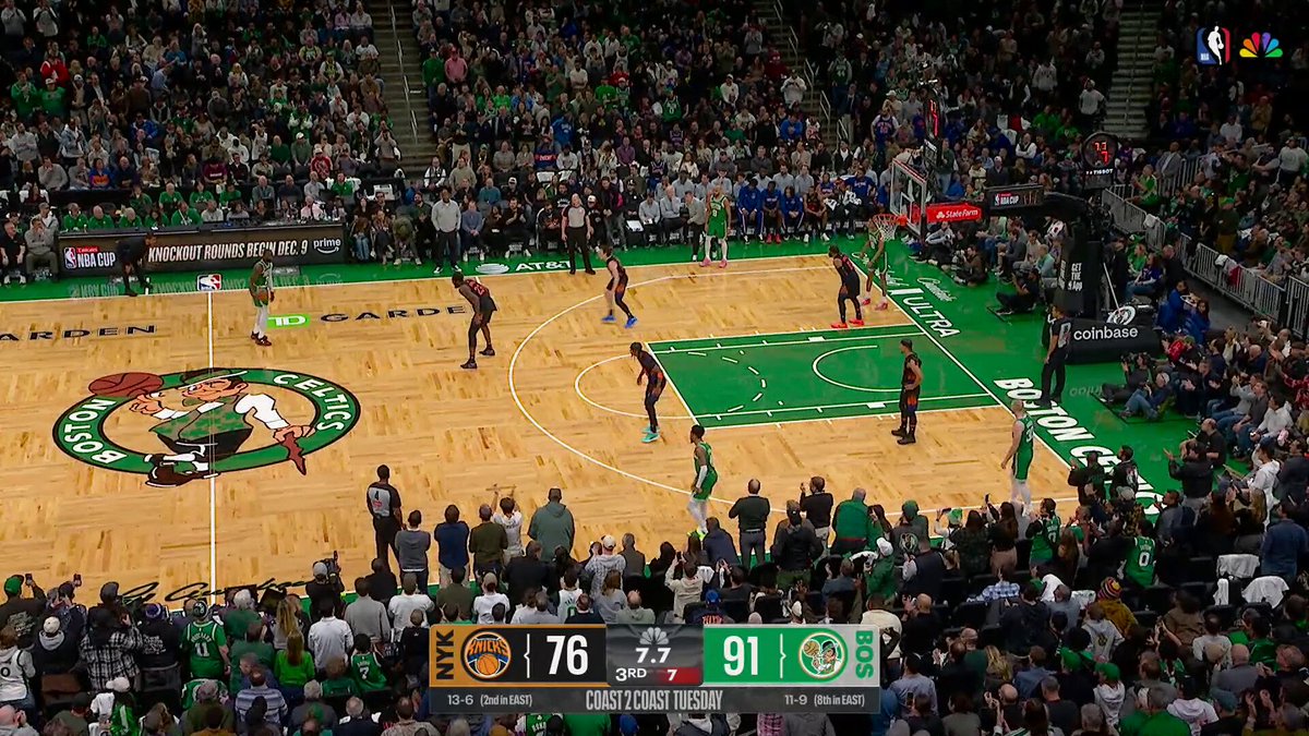 DERRICK WHITE TRIPLE 👌

CELTICS END THE THIRD ON A 12-0 RUN! 