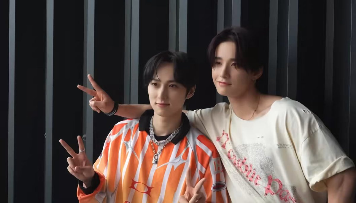 Valentin Stip – Angst かわいっ💕💕💕💕