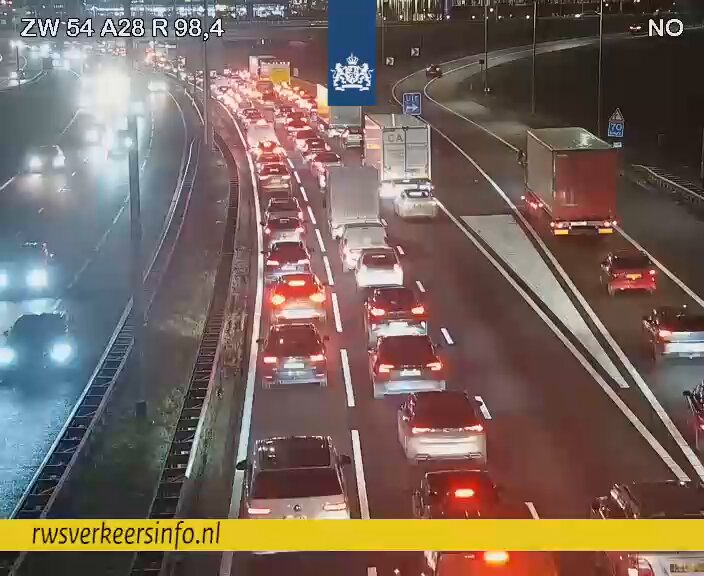Aanrijding op A28 veroorzaakt lange file