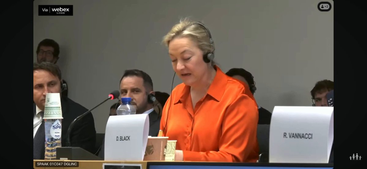 Image for the Tweet beginning: 🎙️ @SyndicatFamille en conférence au