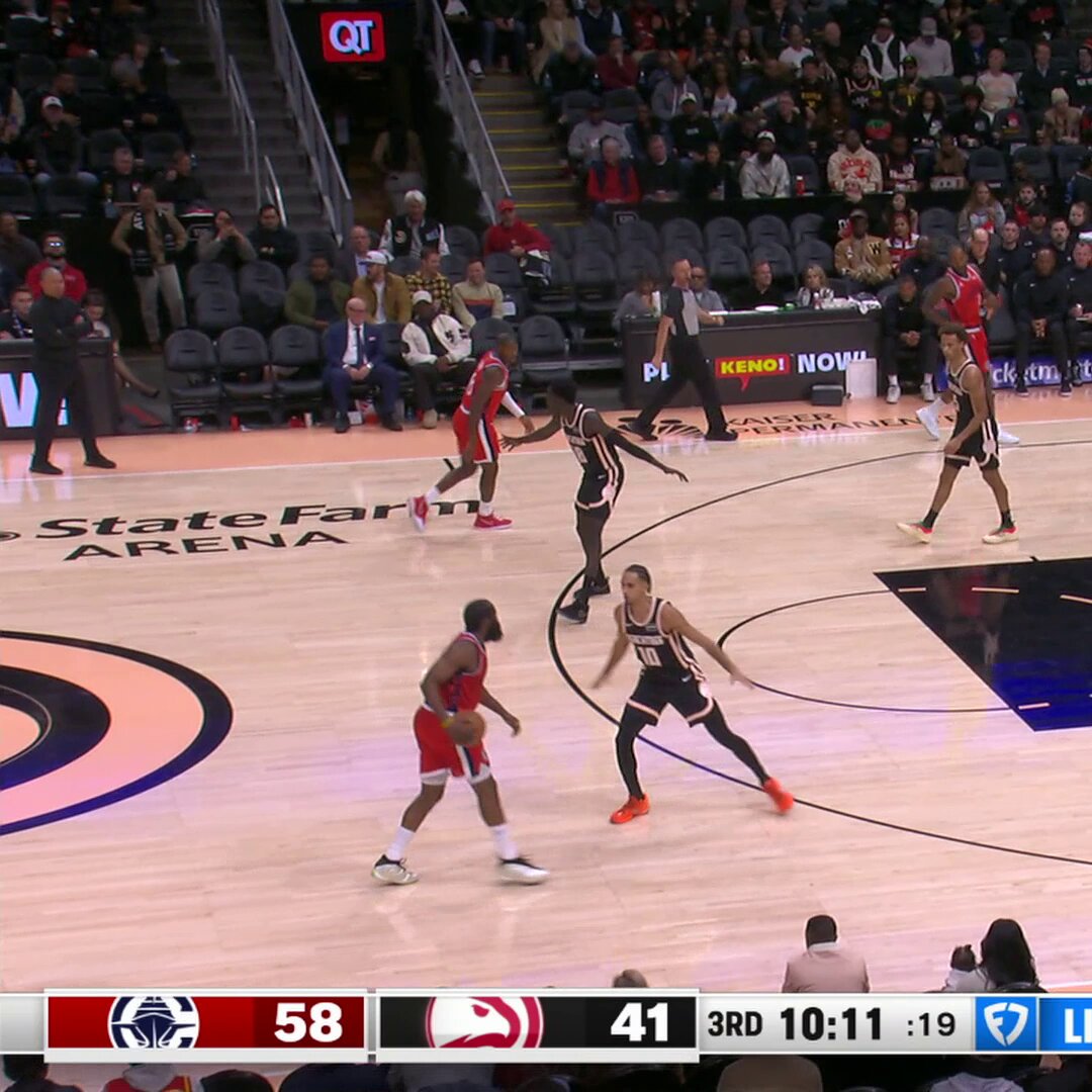 Harden hit 'em with the handles & stepback 😮‍💨 