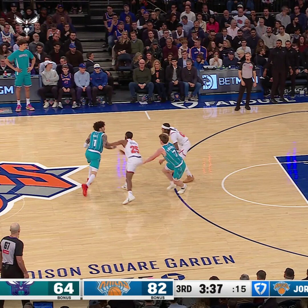 Melo with the moves🕺

📹 @FDSN_Hornets | @MELOD1P x #HiveMentality 