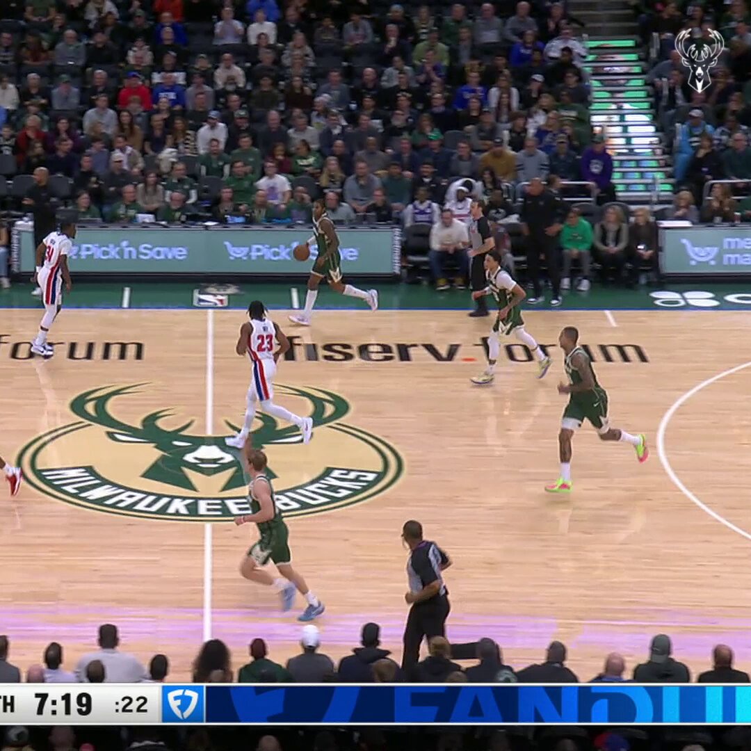 DAIRY. BIRD.

Big back-to-back triples for the lead! 