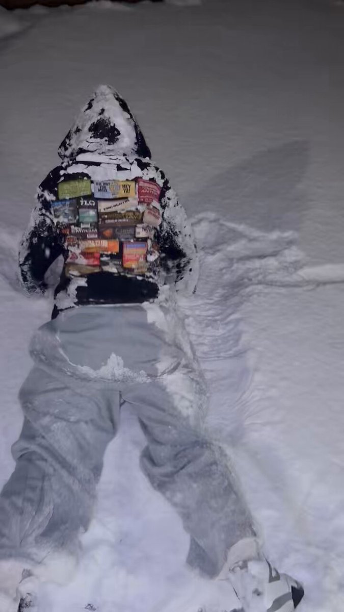 鹿児島育ちなので雪を人生で何回かしか 見たことなく、こんなに積もっ