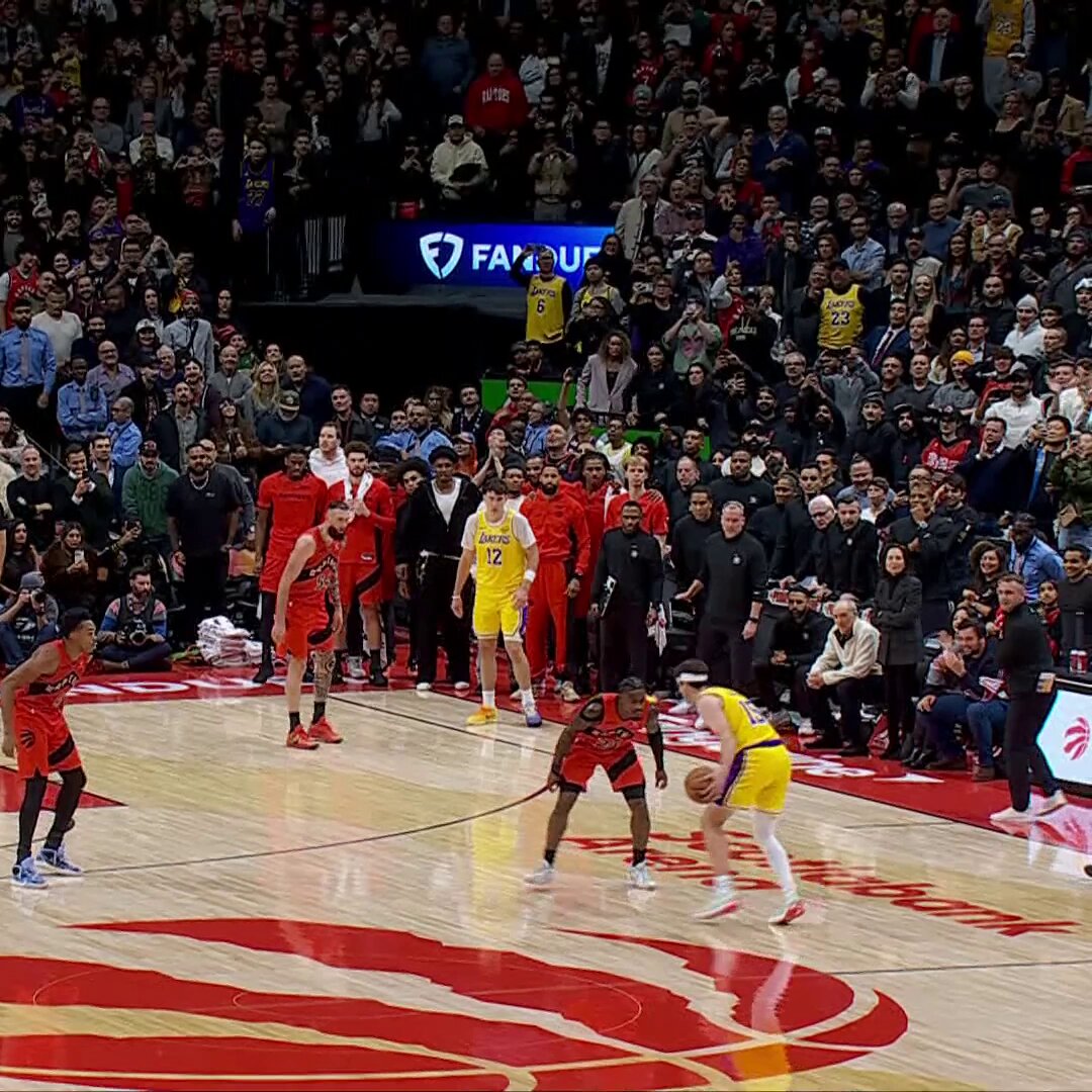 "He always thinks about making the right play."

LeBron James, sitting one shot away from extending his NBA-record 1,297-game double-digit scoring streak, found Rui Hachimura in the corner for the Lakers win!