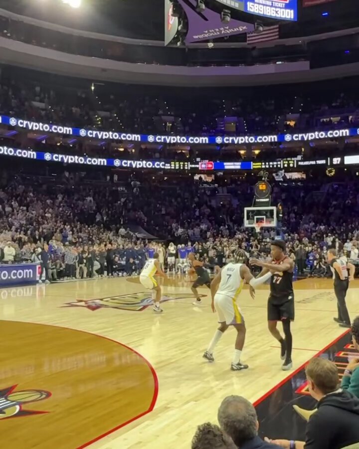 MAYHEM IN PHILLY!

@vj_edgecombe x @TyreseMaxey