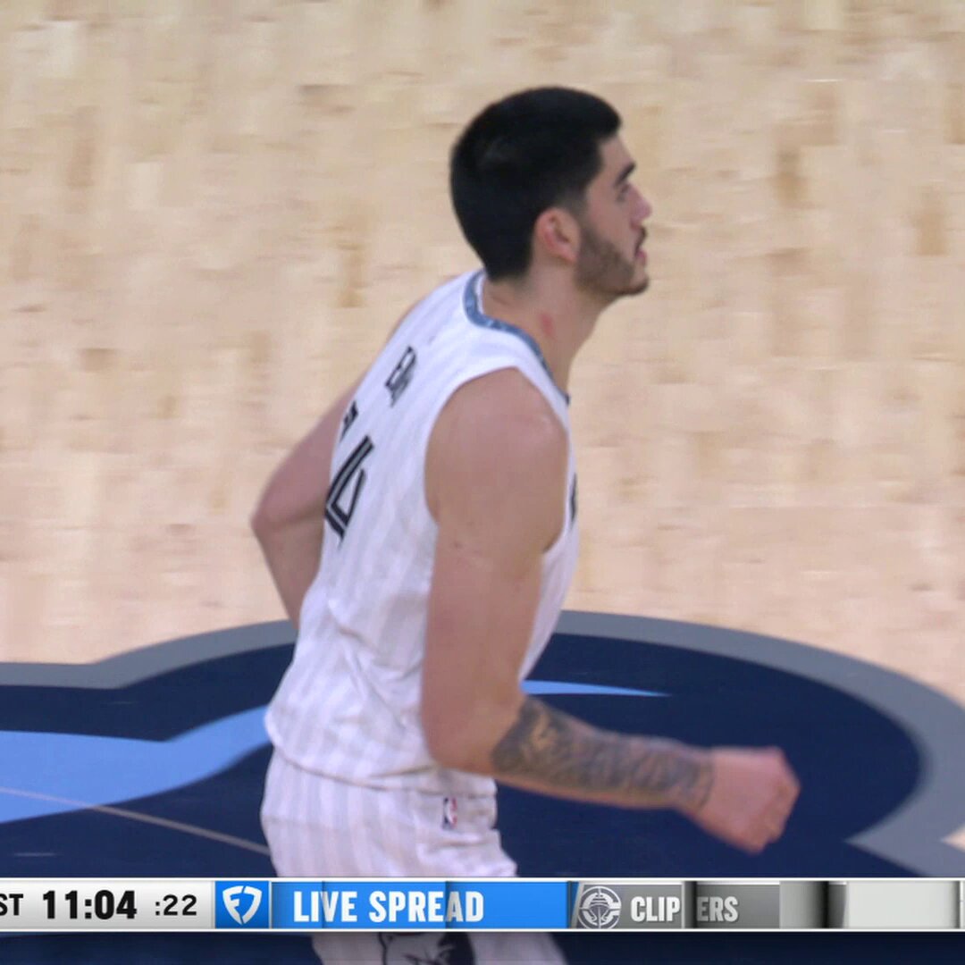 JC FOR THREE 👌

📺 @FanDuelSN_West 