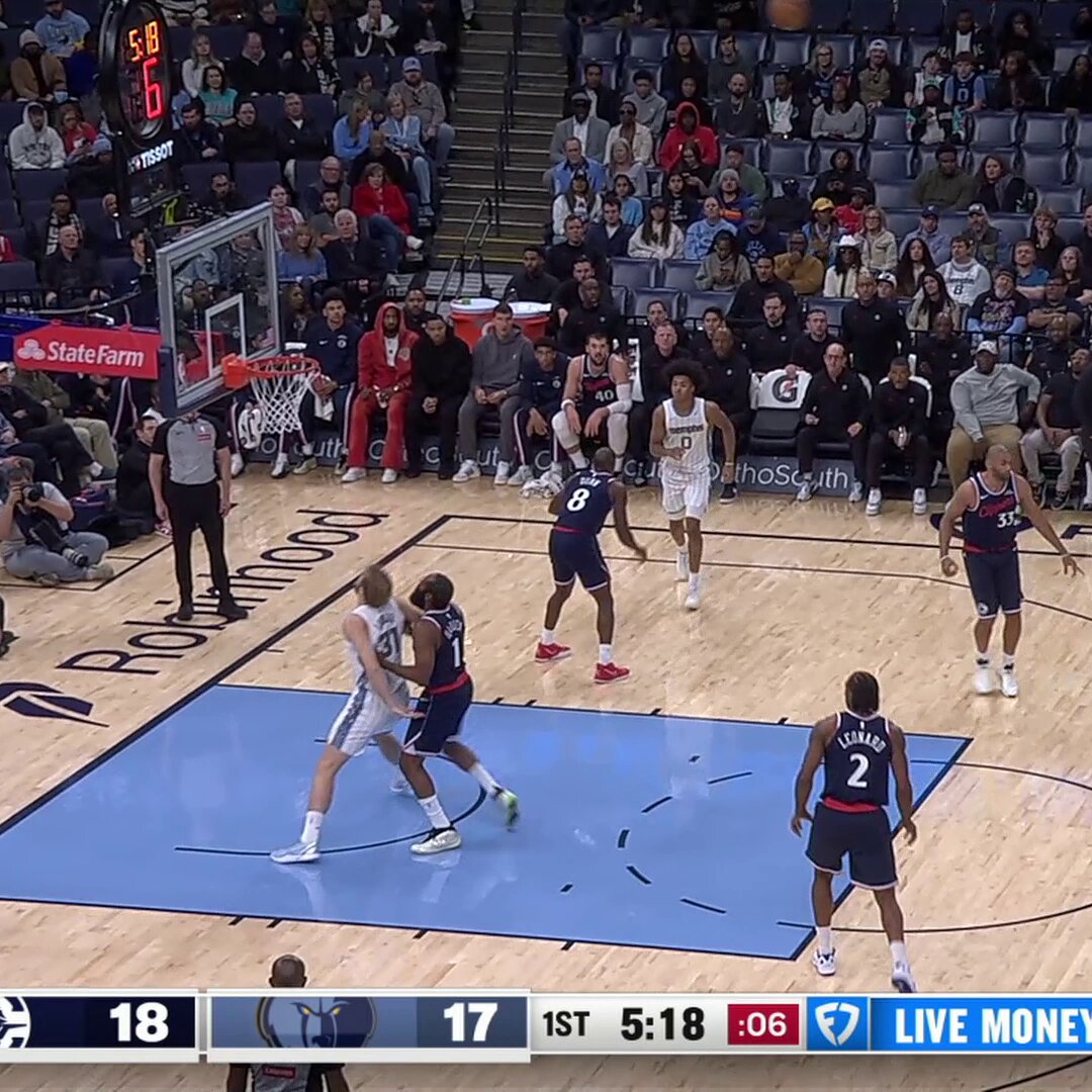 2⃣ + 1⃣ = 3⃣ works too 😉

Kawhi Leonard ➡️ James Harden  