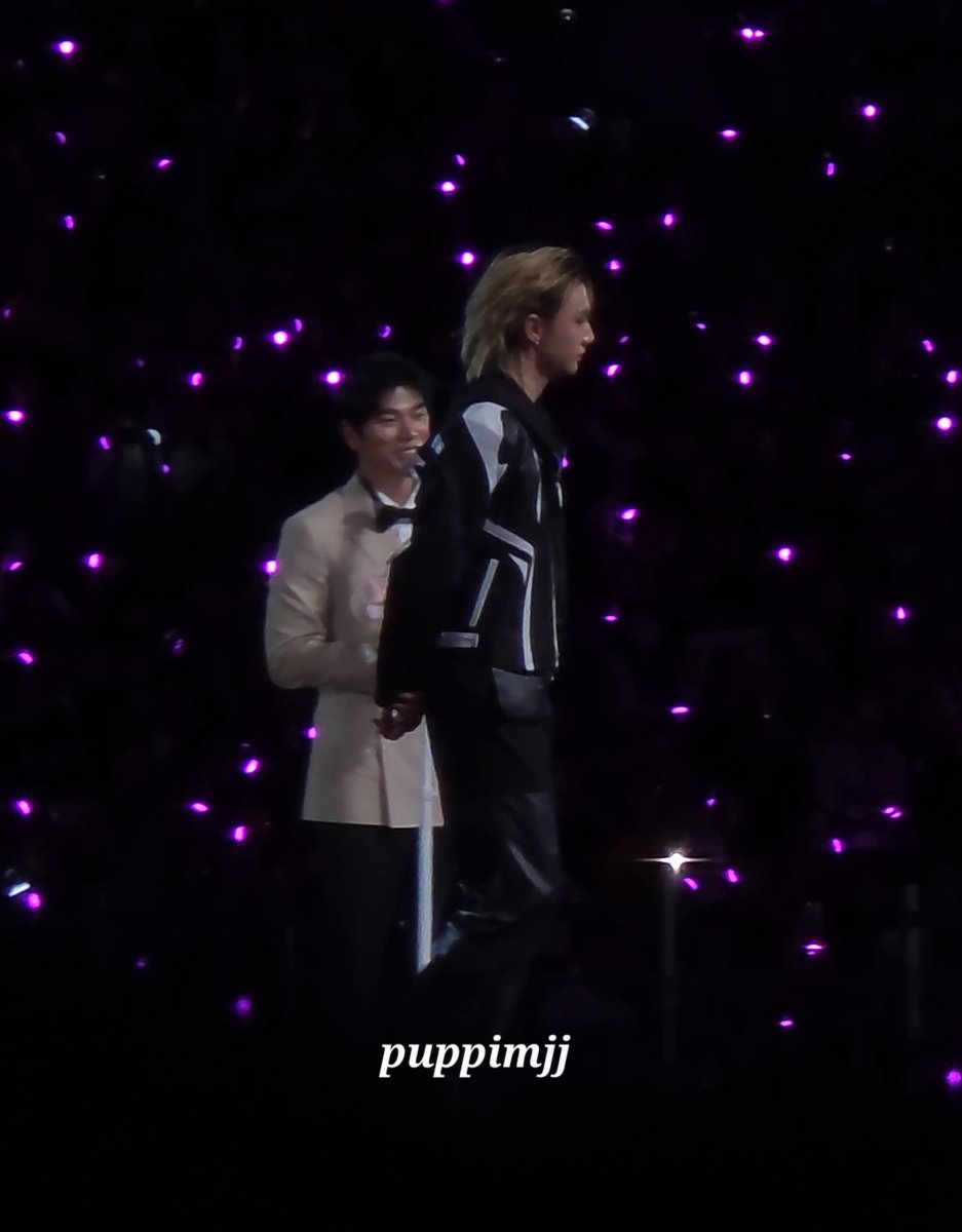 The way he couldn't even contain his smile😭💗