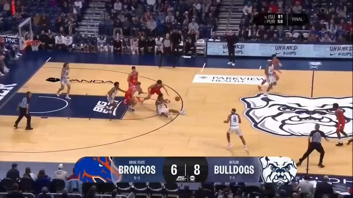 Finley Bizjack with a TOUGH bucket for @ButlerMBB 😤 