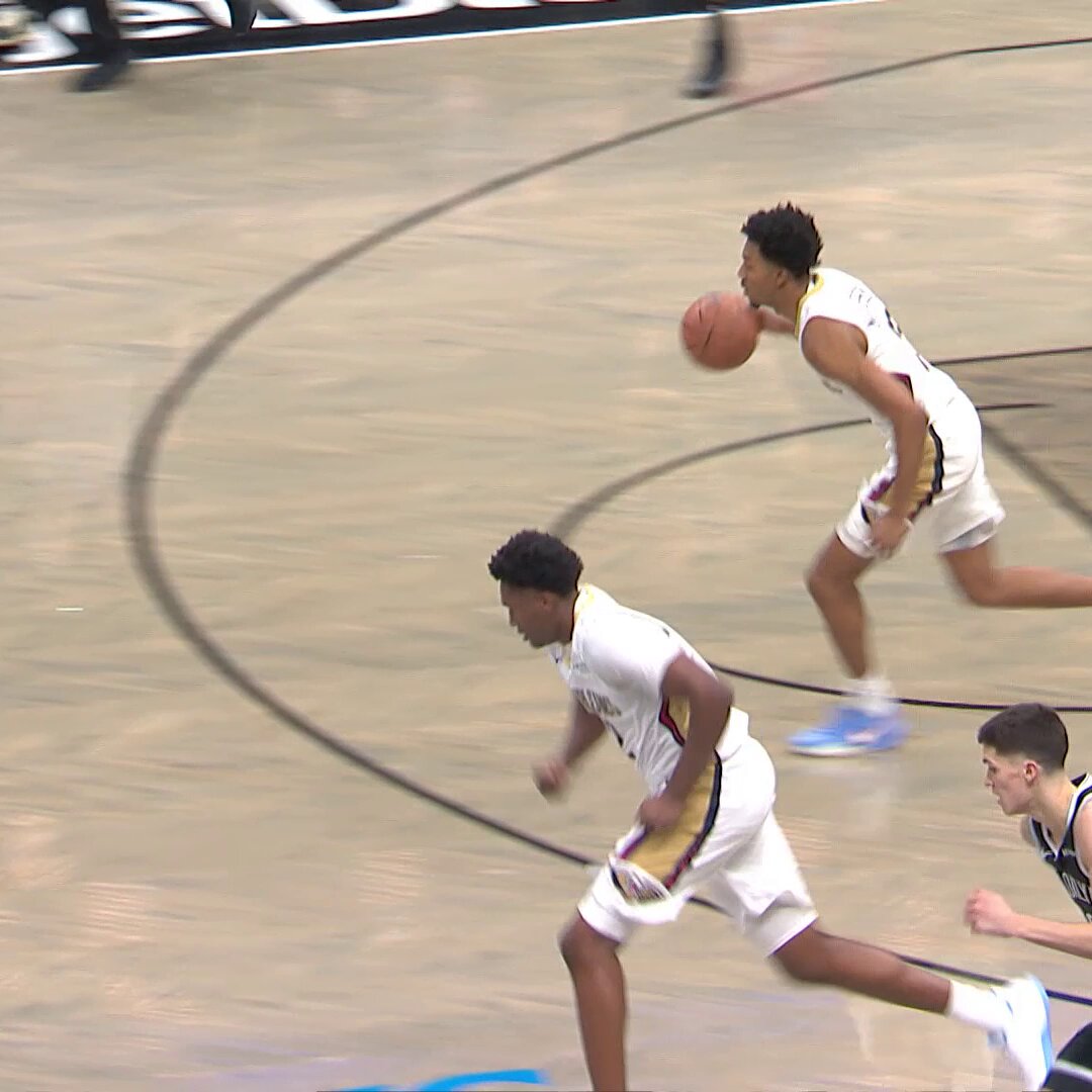 Fears to Bey to Murphy III for the SLAM ‼️

Watch on NBA League Pass: