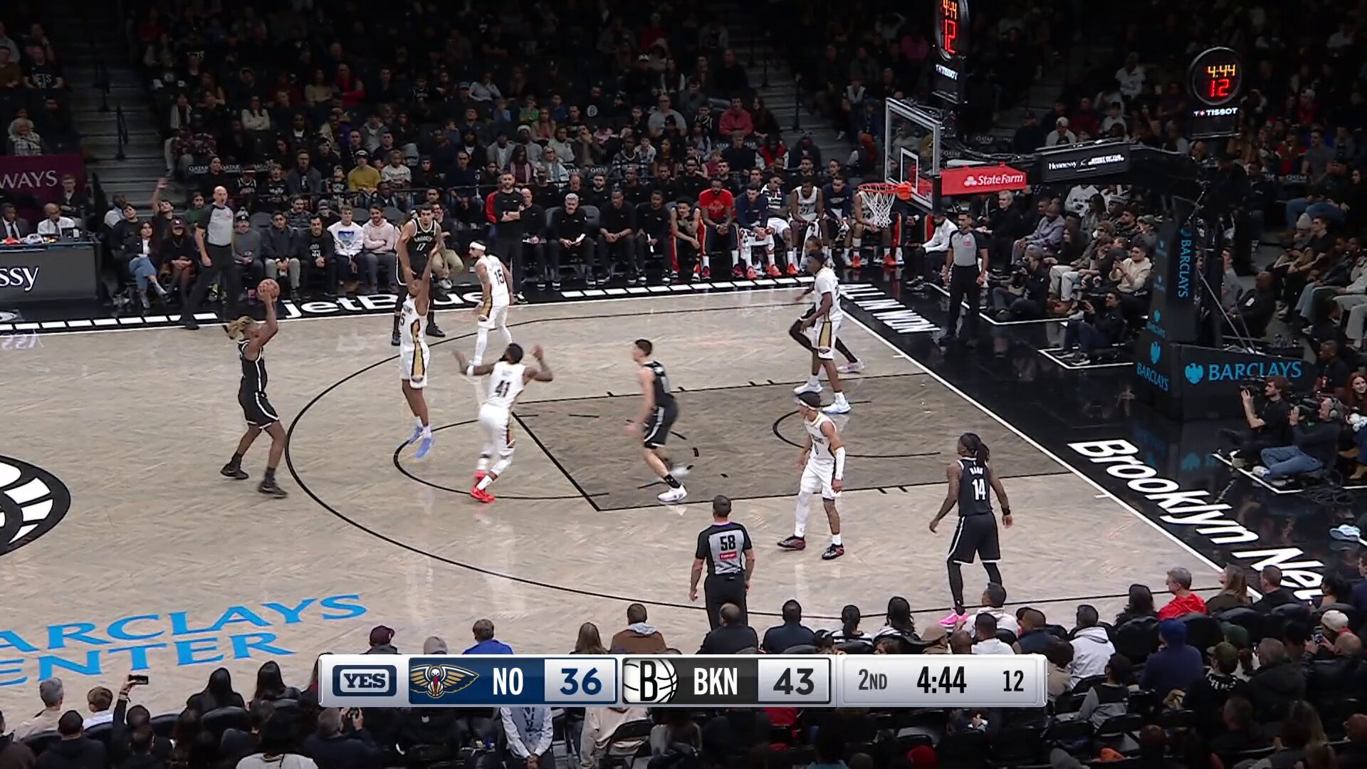 Michael Porter Jr. ? Nic Claxton

MPJ with the dish... Claxton with the reverse flush!