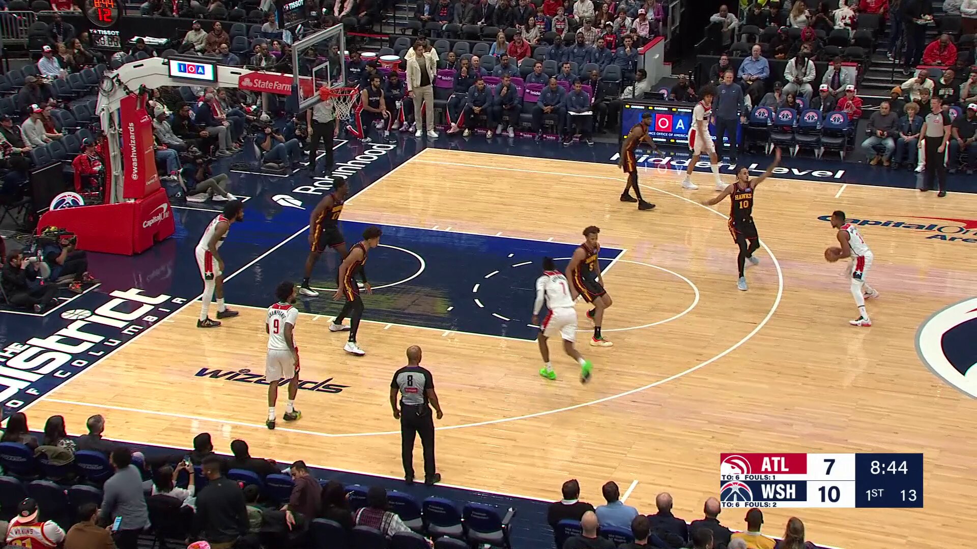 CJ McCollum whips it to the corner to Justin Champagnie for 3!

A one-handed dime from McCollum