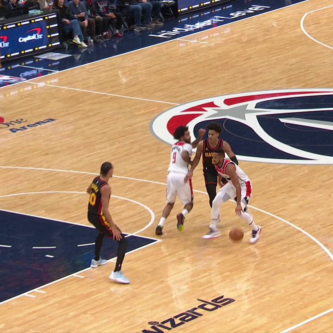 CJ McCollum draws the foul &amp; shares a moment with his child courtside ? 

Watch Hawks/Wizards: