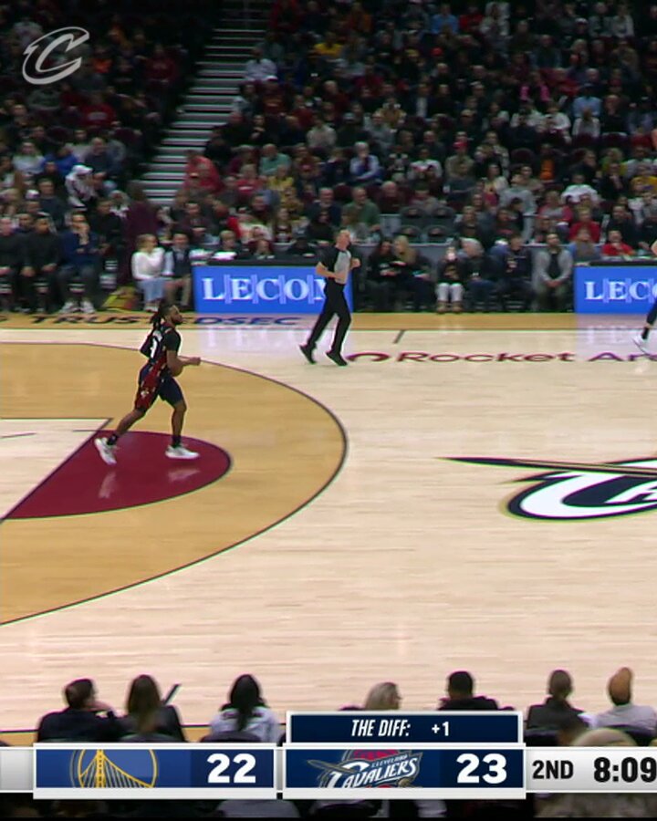 Nothing like the sound of a DG three swish.

@dariusgarland22 | #LetEmKnow 