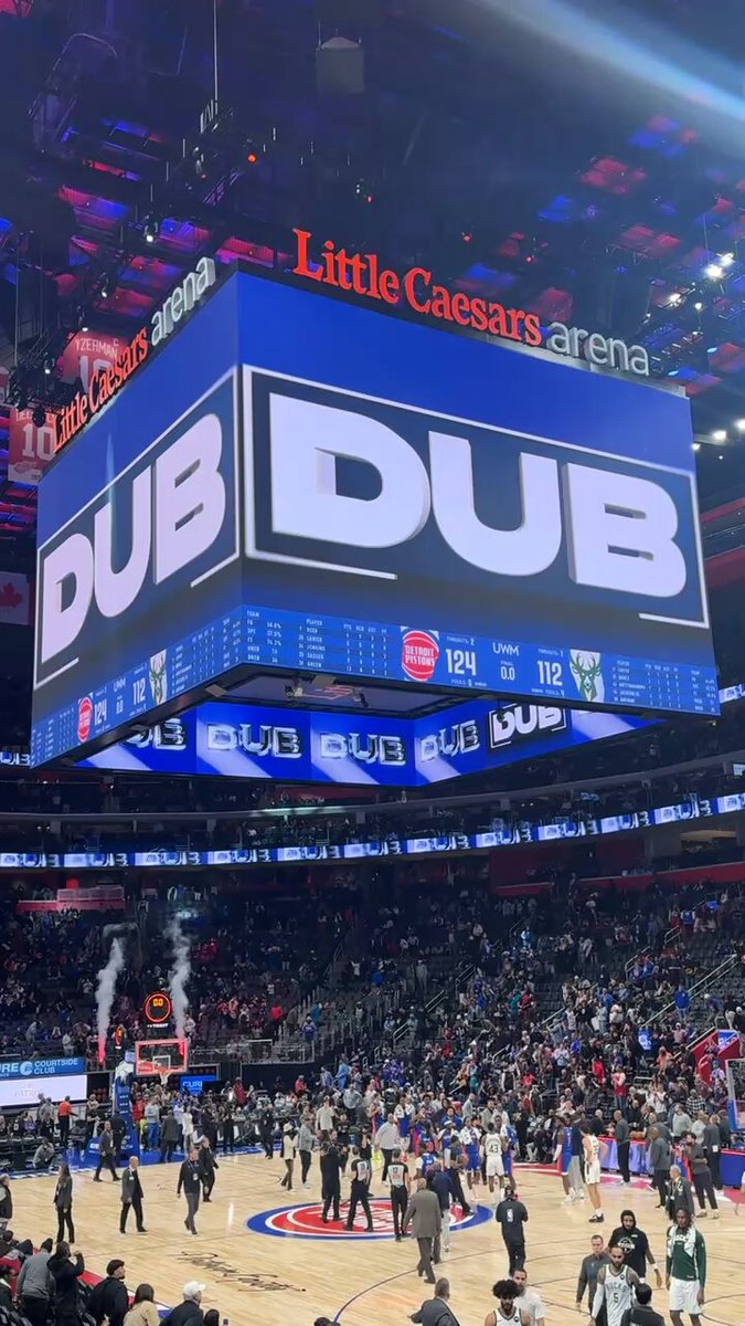 #Pistons wrap up another W 124-112 over the Bucks 👍🏾 great team balance on both ends tonight 
