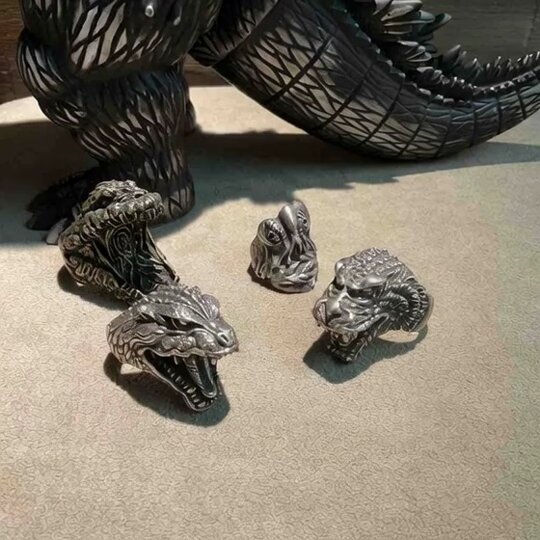 haraKIRI Marusan Toy GODZILLAシリーズ paint by 吉坂隆 限定