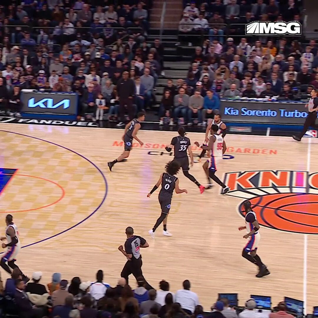 Jalen Brunson with 16 at the end of the 1Q!

Watch ORL/NYK: