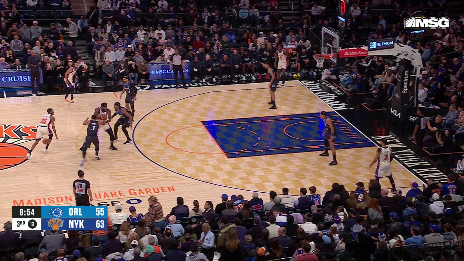 A sweet one-legged fadeaway for Mikal Bridges 

11-0 New York run to start the 3rd quarter!