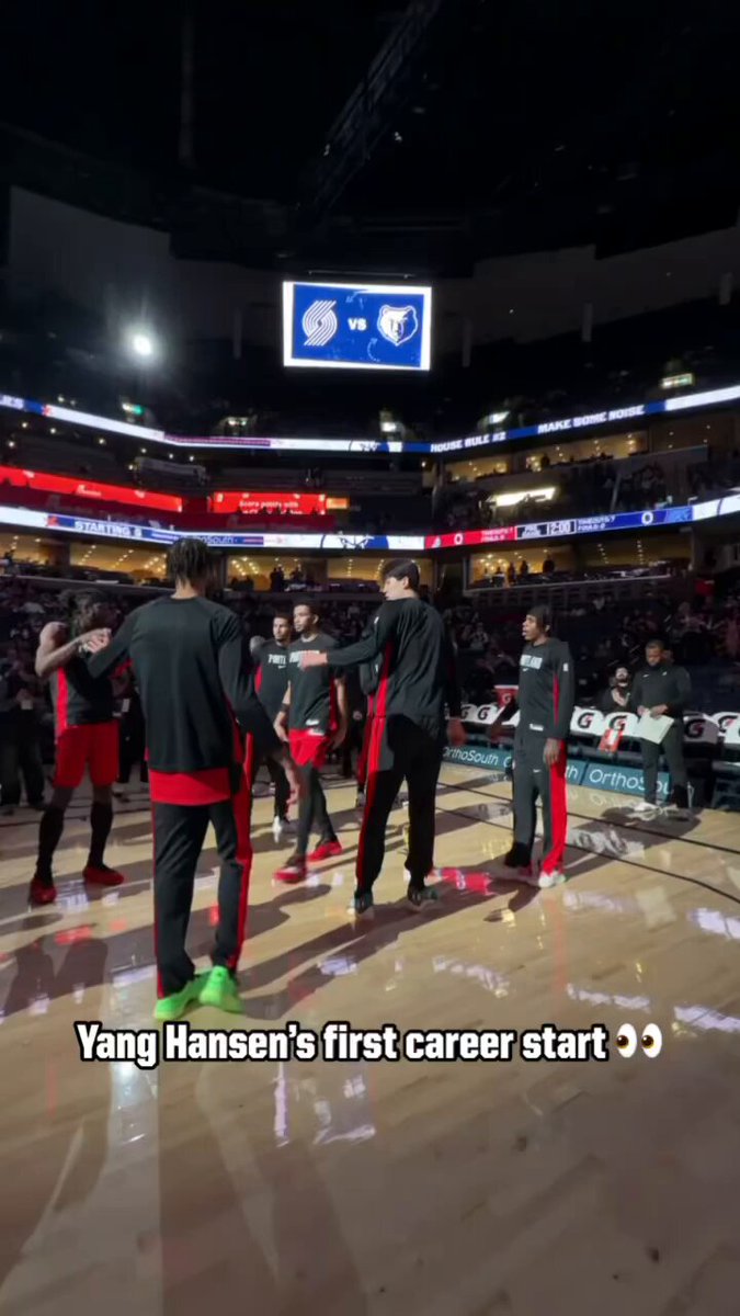 Ready to make some noise ‼️

Yang Hansen getting introduced for his first career start 👏 