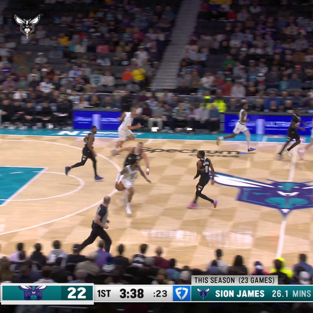 liam answers the call! ☎️

📹 @FDSN_Hornets | @liammcneeley30 