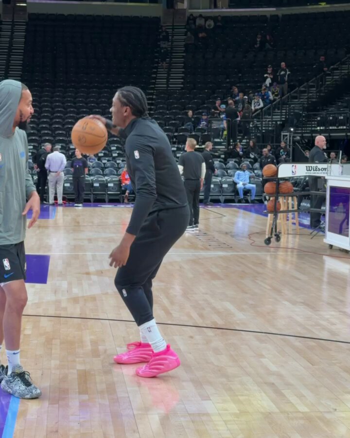 15 in a row on the line for the Thunder tonight... 

JDub and Chet look to lead OKC to a 23-1 start against Utah ⛈️

8:00pm/et on NBA League Pass