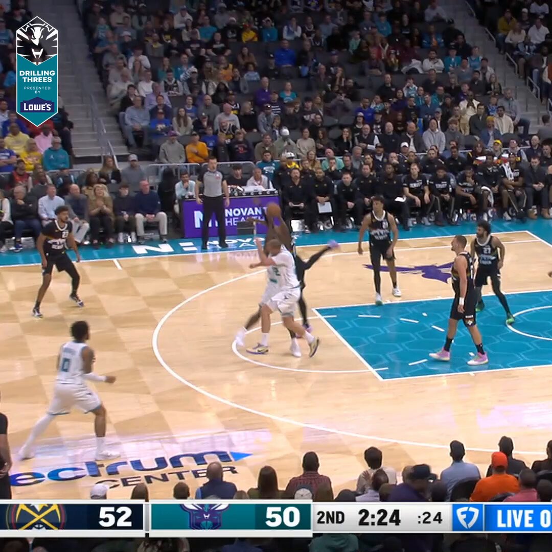 .@KSimpsonJr with a season-high 13 pts 🔥

📹 @FDSN_Hornets | @Lowes 