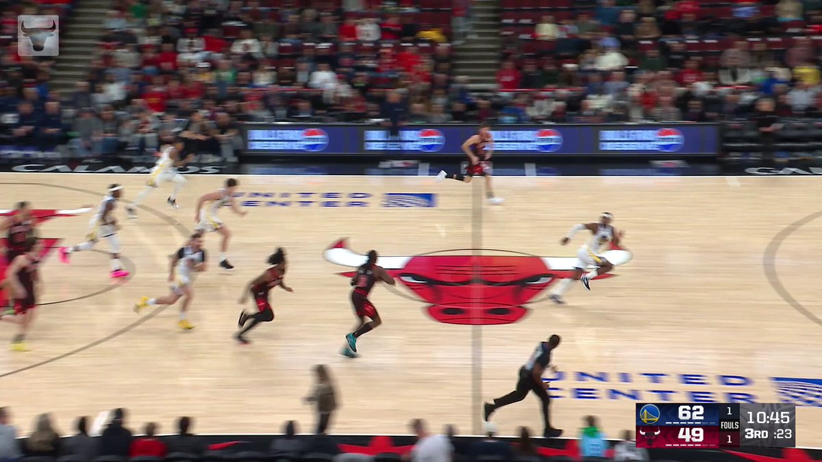 Matas Buzelis reaches 1000 career NBA points on this jelly 🍇  