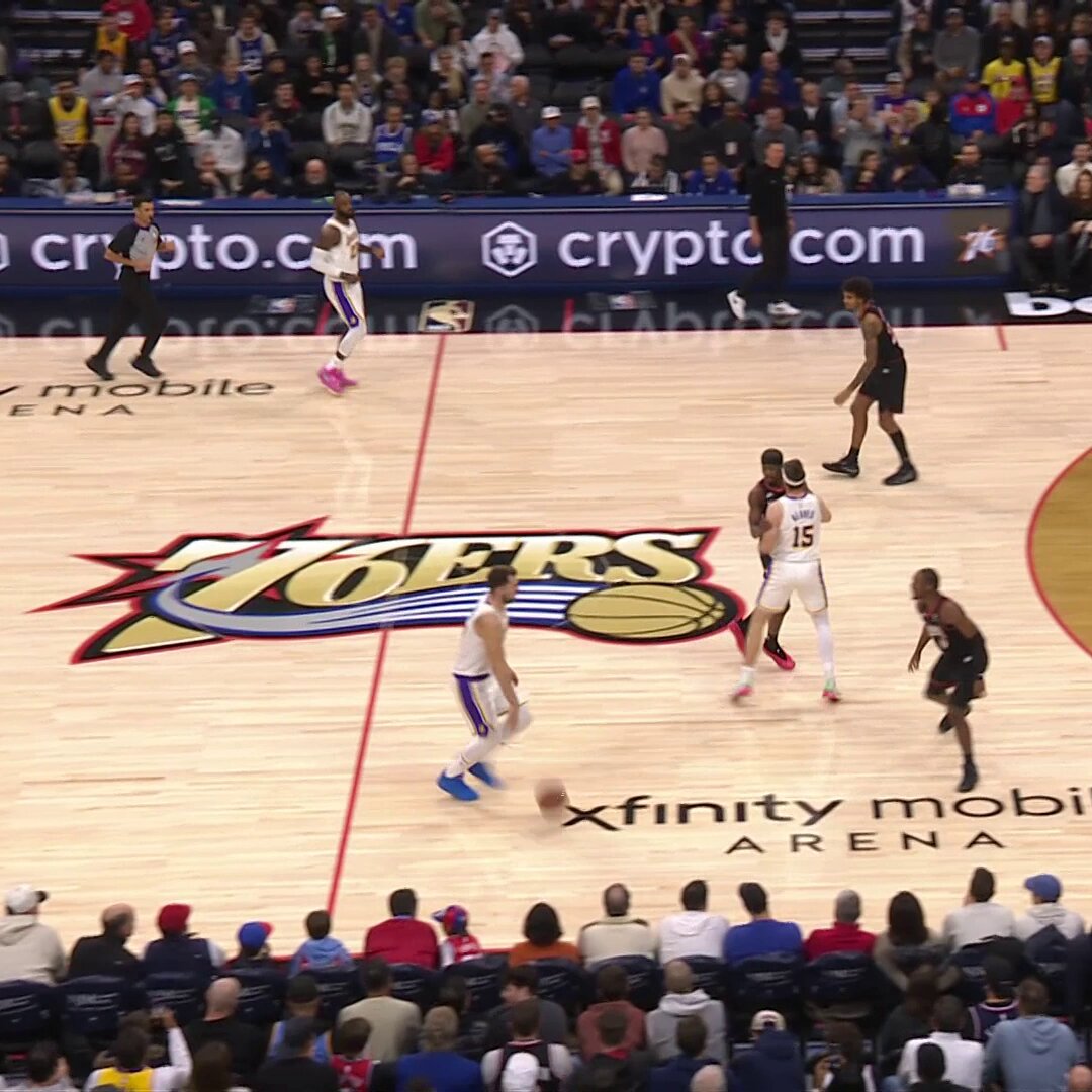 Luka returned to the Laker lineup in emphatic fashion! 

? 31 PTS 
? 15 REB 
? 11 AST
? 2 BLK

Lakers win on the road and move to 17-6.