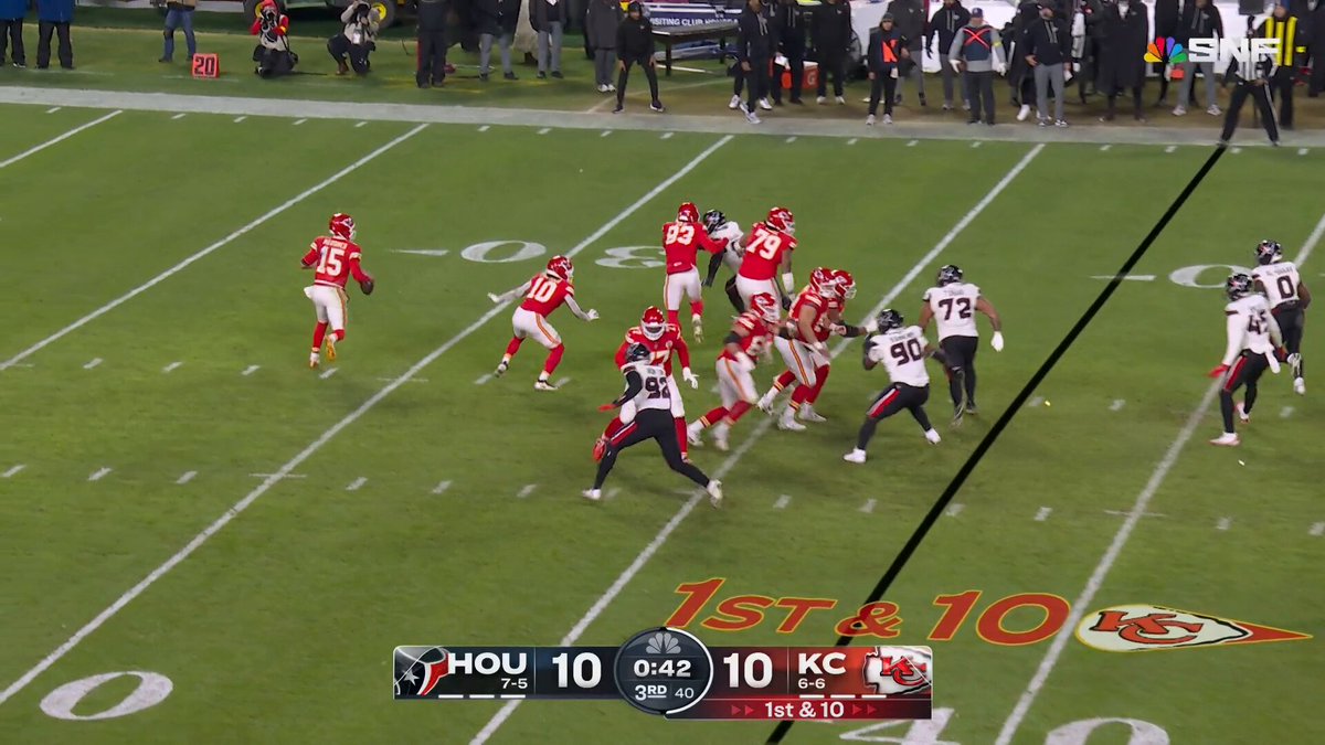 Jalen Pitre lays a big hit 

HOUvsKC on NBC
Stream on @NFLPlus + Peacock 