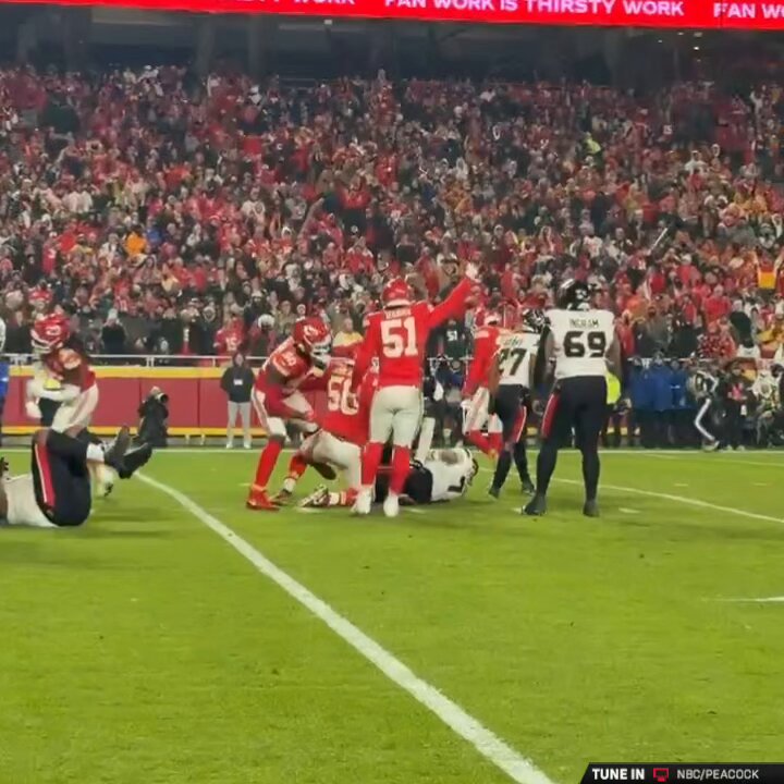 WE SEE YOU, SACK NATION!!!!

#ForTheCelly | @budlight 