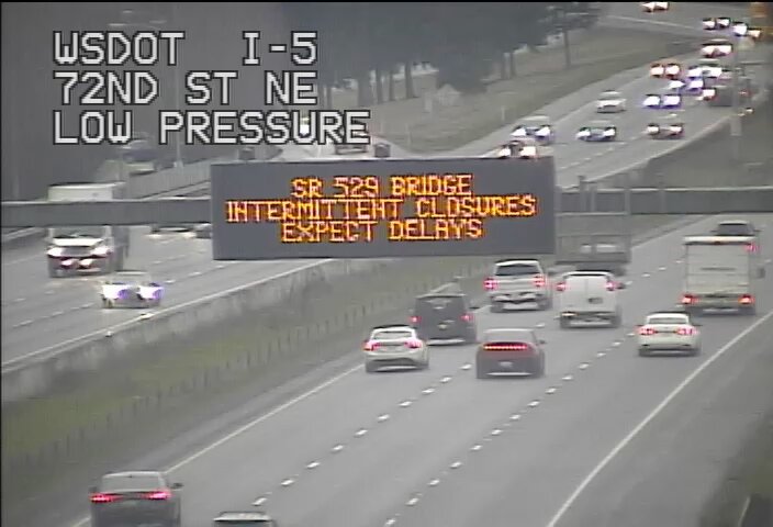 다리 폐쇄 중 유지보수