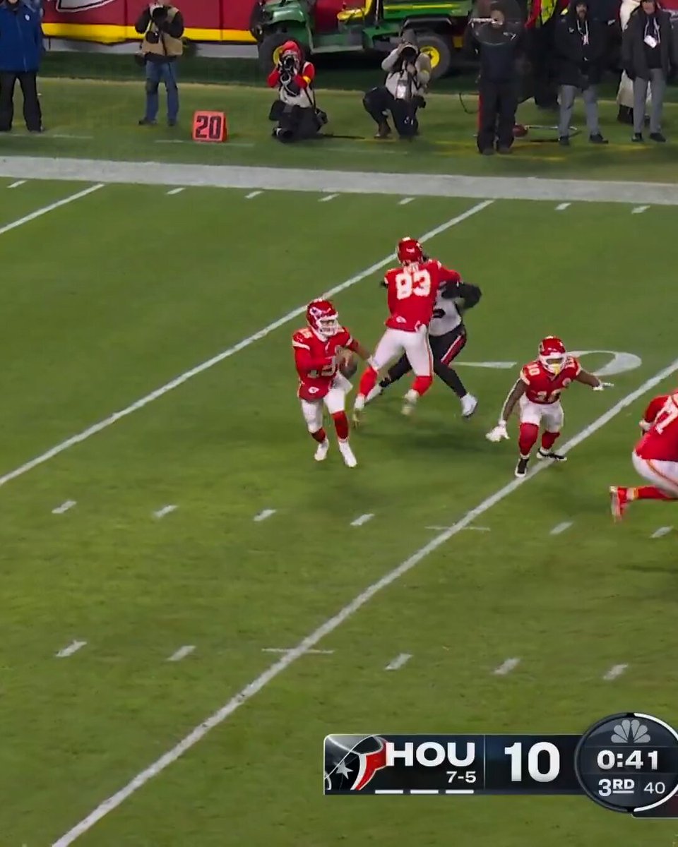 Knocked the SONIC RINGS out of him 😤 