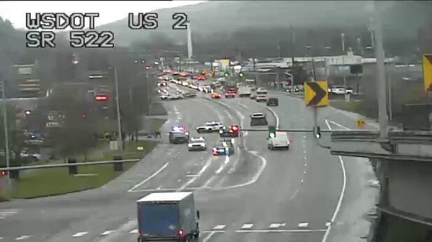 US 2封路！莫罗市车队4英里！